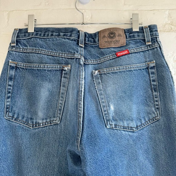 Vintage Mid-Wash Baggy Wrangler Jeans - Picture 7 of 8